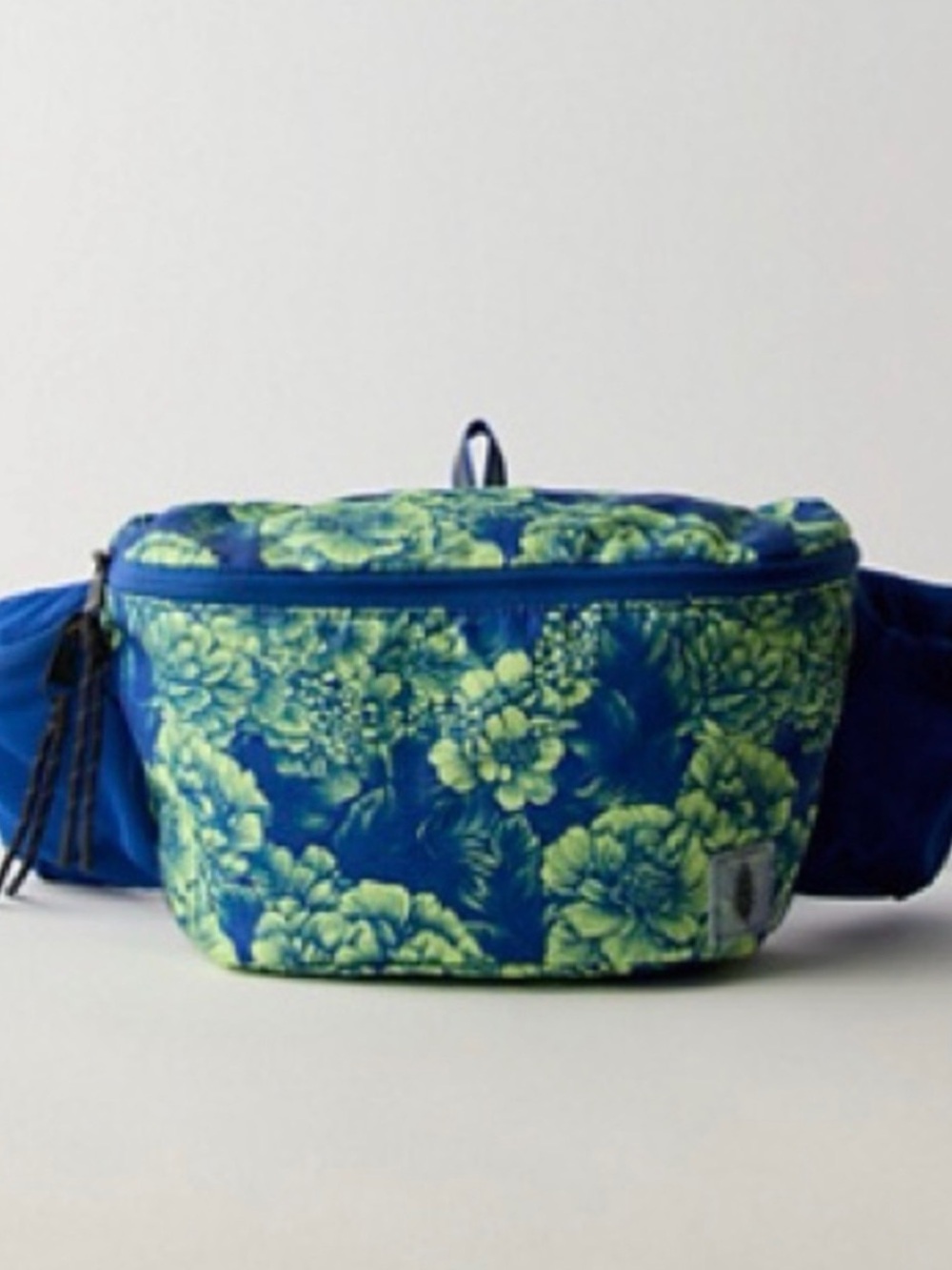 NWT FP Movement Happy Camper Cargo Sling Bag - Picture 1 of 10